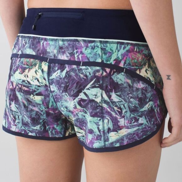 LULULEMON | RARE!! Run: Speed Shorts Iridescent Multi/Deep Navy Women’s Size 8 - Picture 2 of 13
